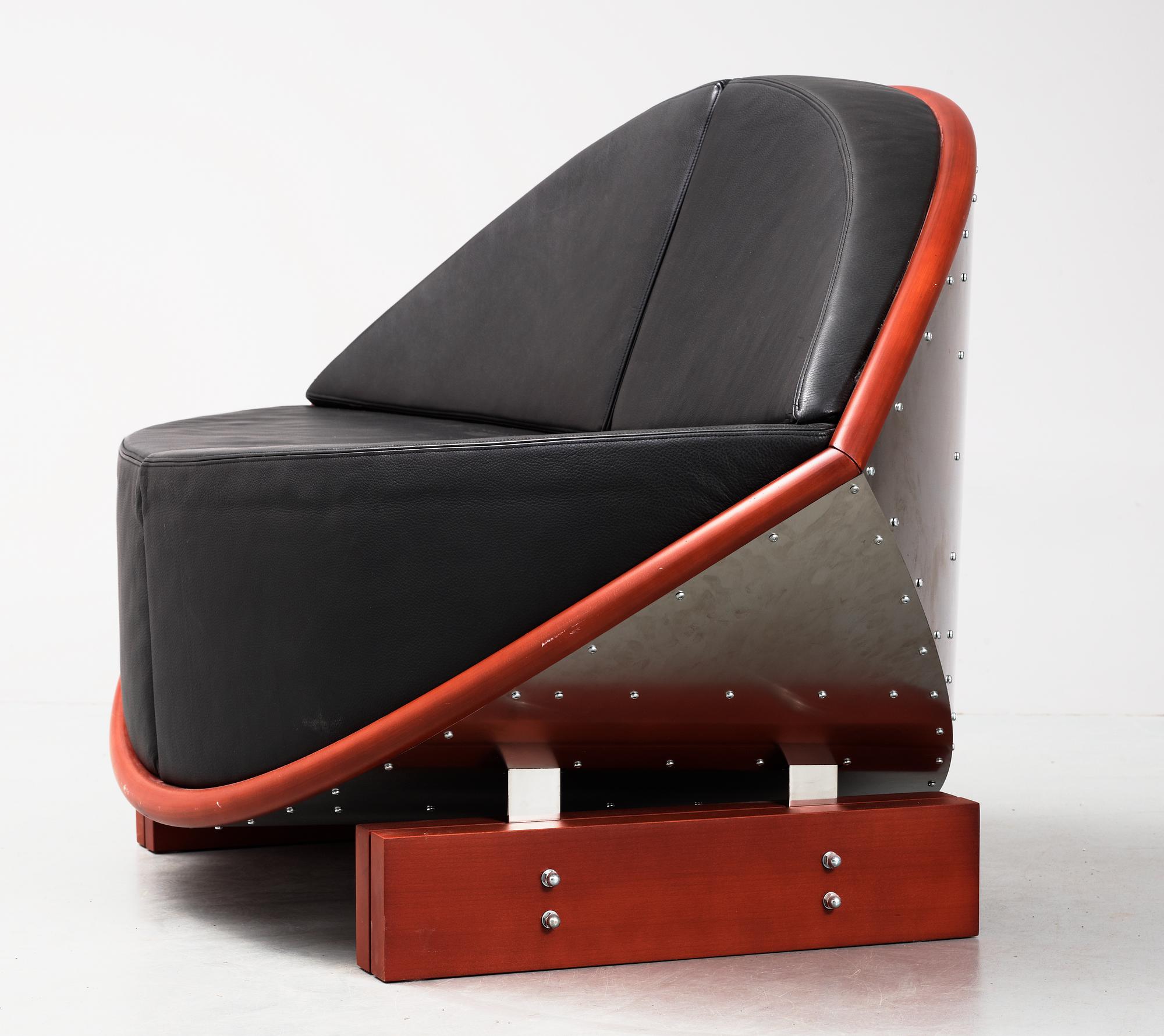 A Sigurdúr Gustafsson 'Keflavik' sofa executed by Källemo, Sweden 2000.