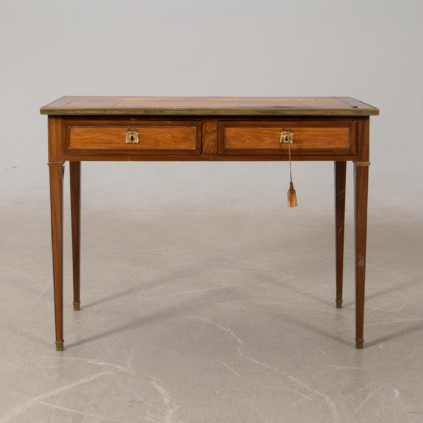 Desk, first half of the 20th century.