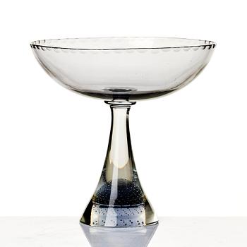 Sven Palmqvist, fyra delar, glas, Kraka, Orrefors 1940-50-tal, nr 34, 170, 359 samt en osignerad.