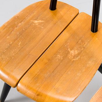 ILMARI TAPIOVAARA, A "Pirkka" table and four chairs manufactured by Laukaan Puu and designed in 1957.