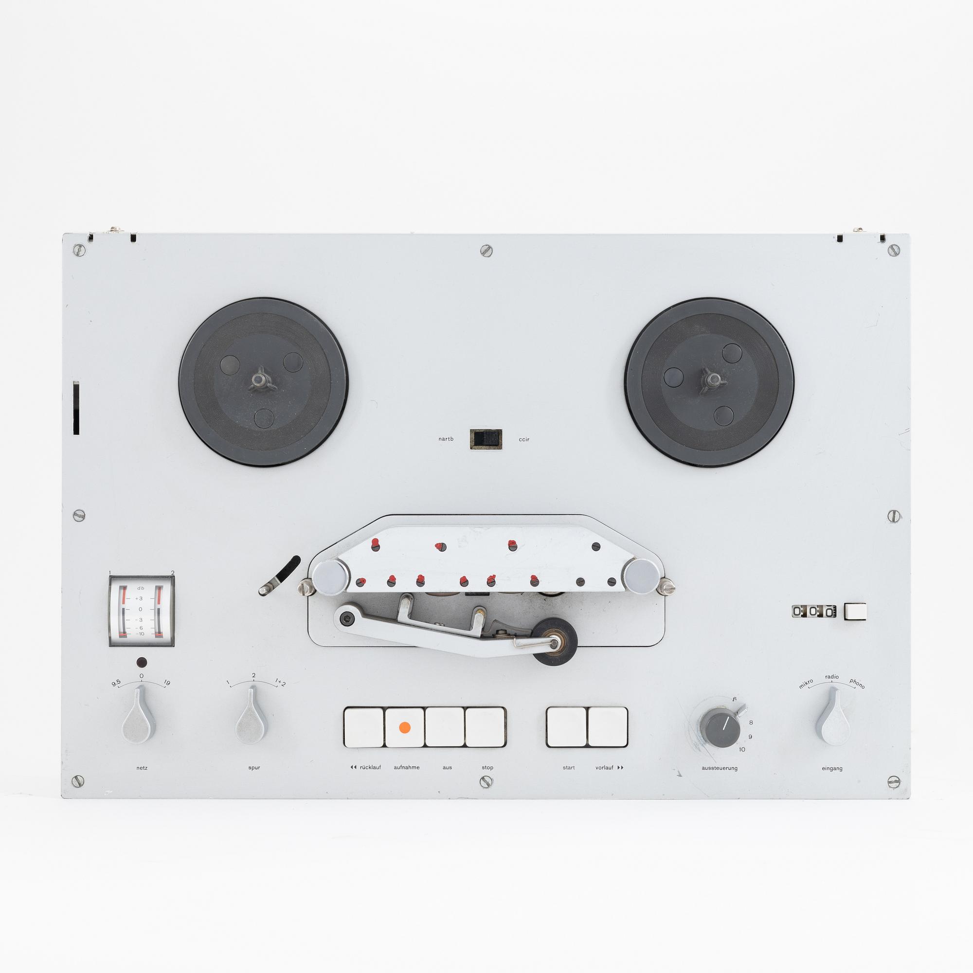 Dieter Rams, a TG 60 tape recorder, Braun.