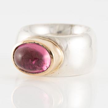 Michael Persson Carling, ring, silver and gold with cabochon-cut pink tourmaline.