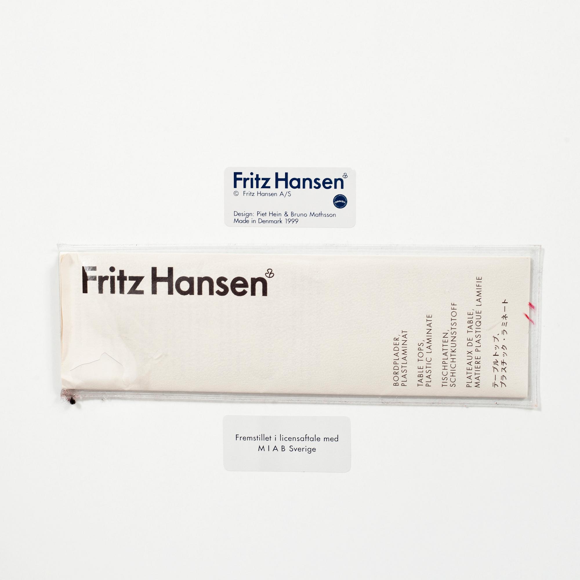 MATBORD, "Superellips", Piet Hein och Bruno Mathsson för Fritz Hansen, etikettmärkt 1999.