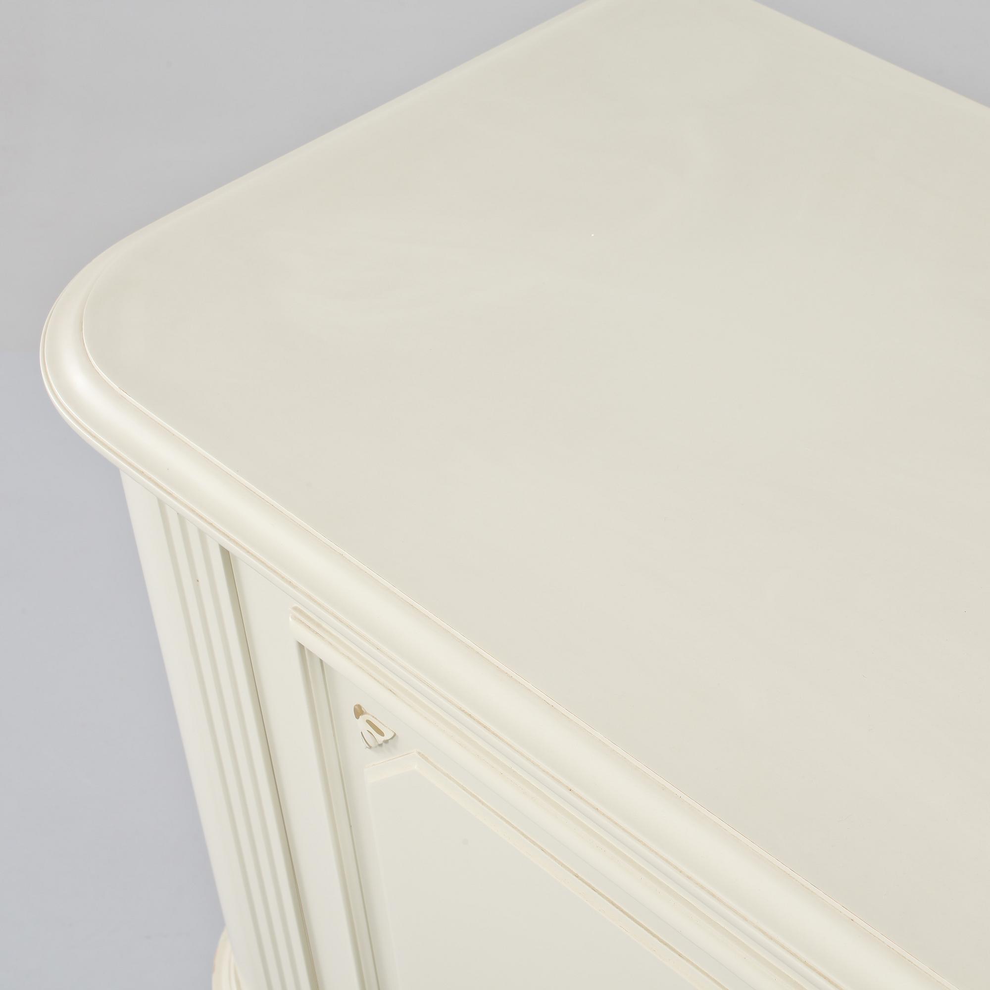 SIDEBOARD, gustaviansk stil, 1900-talets andra hälft.