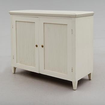 SERVERINGSSKÄNK, 1900-talets början.