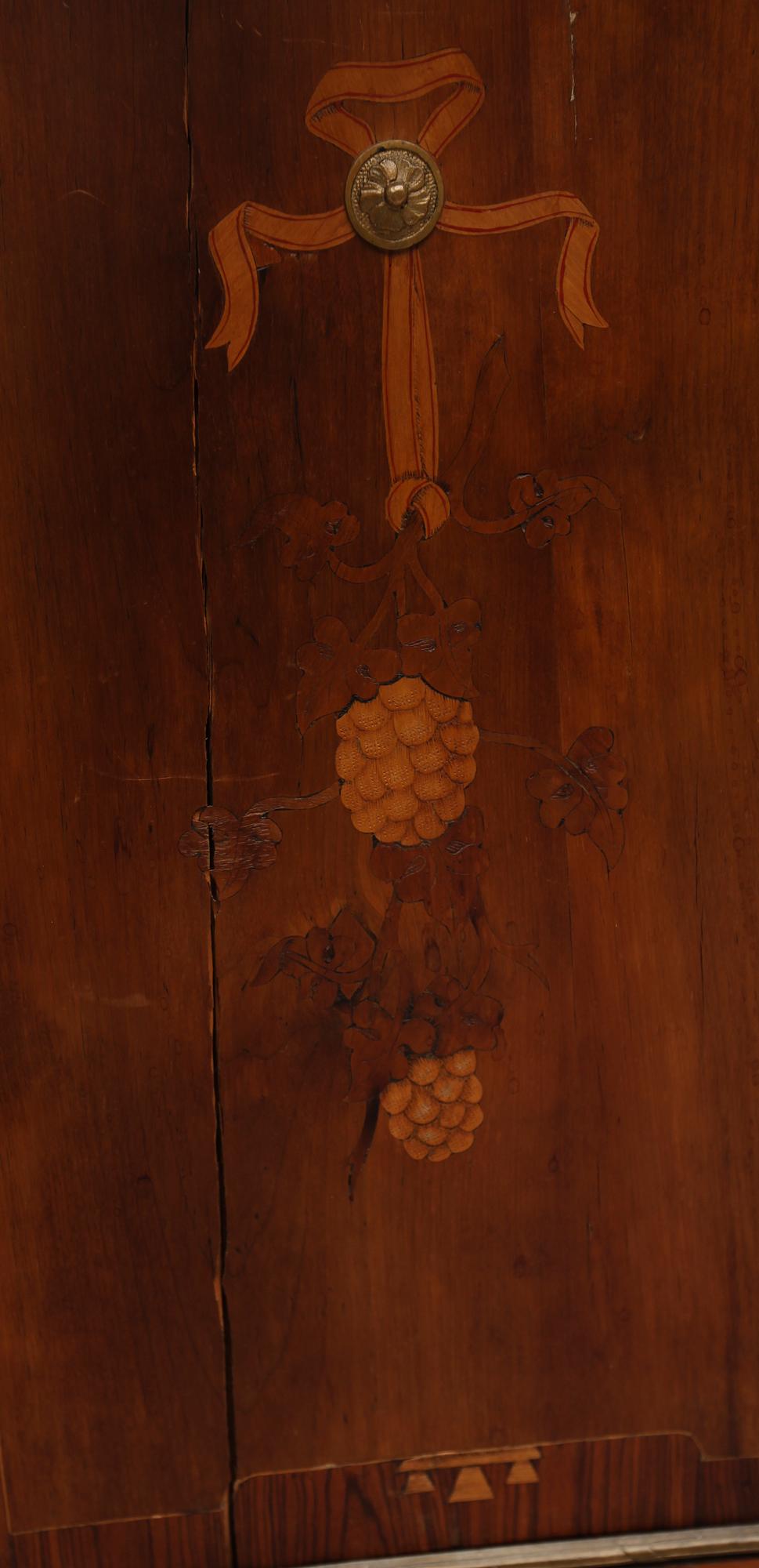 BYRÅ, gustaviansk, 1700-tal.