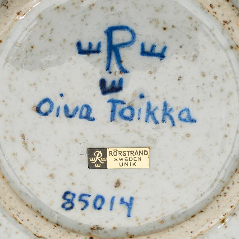 OIVA TOIKKA, A CERAMIC DISH. Signed Oiva Toikka 85014 Rörstrand.