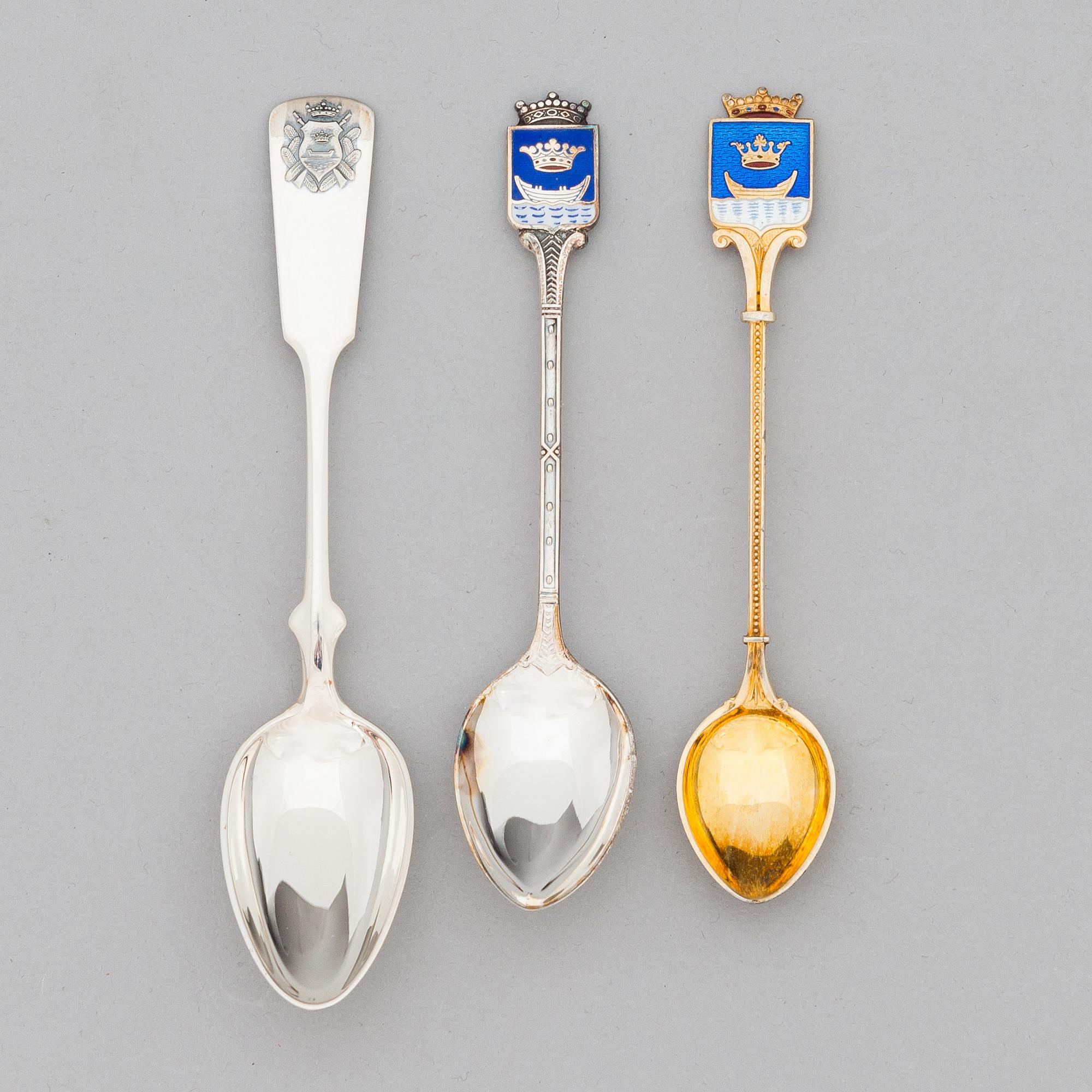 Coat of arms of Helsinki silver spoons, 39 pcs, Turku Finland 1936 - 1974.