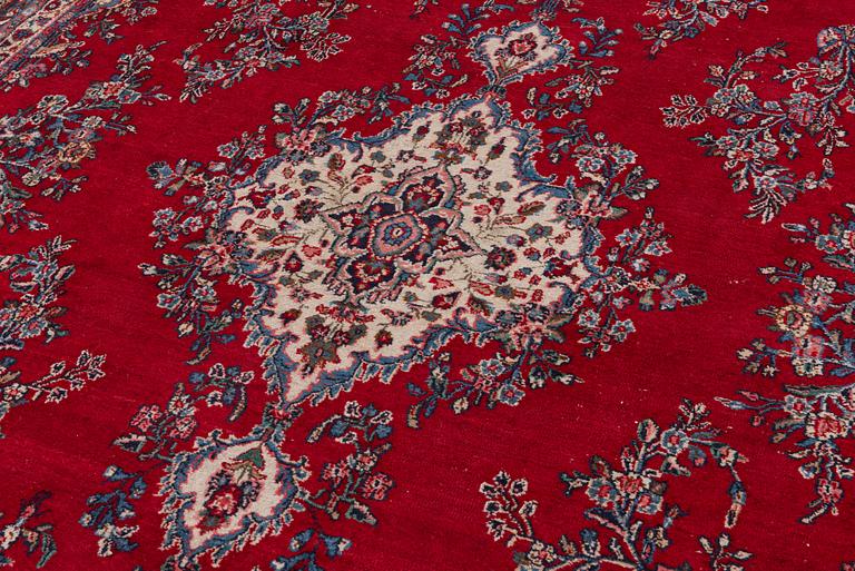 An East Persian carpet, c. 445 x 315 cm.
