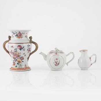 A Chinese export famille rose urn, teapot and jug, Qing dynasty, 18th century.