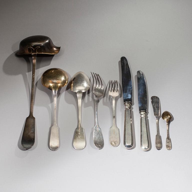 BESTICKUPPSÄTTNING, 65 delar, silver. Vikt ca 1790 g. (exklusive knivblad).