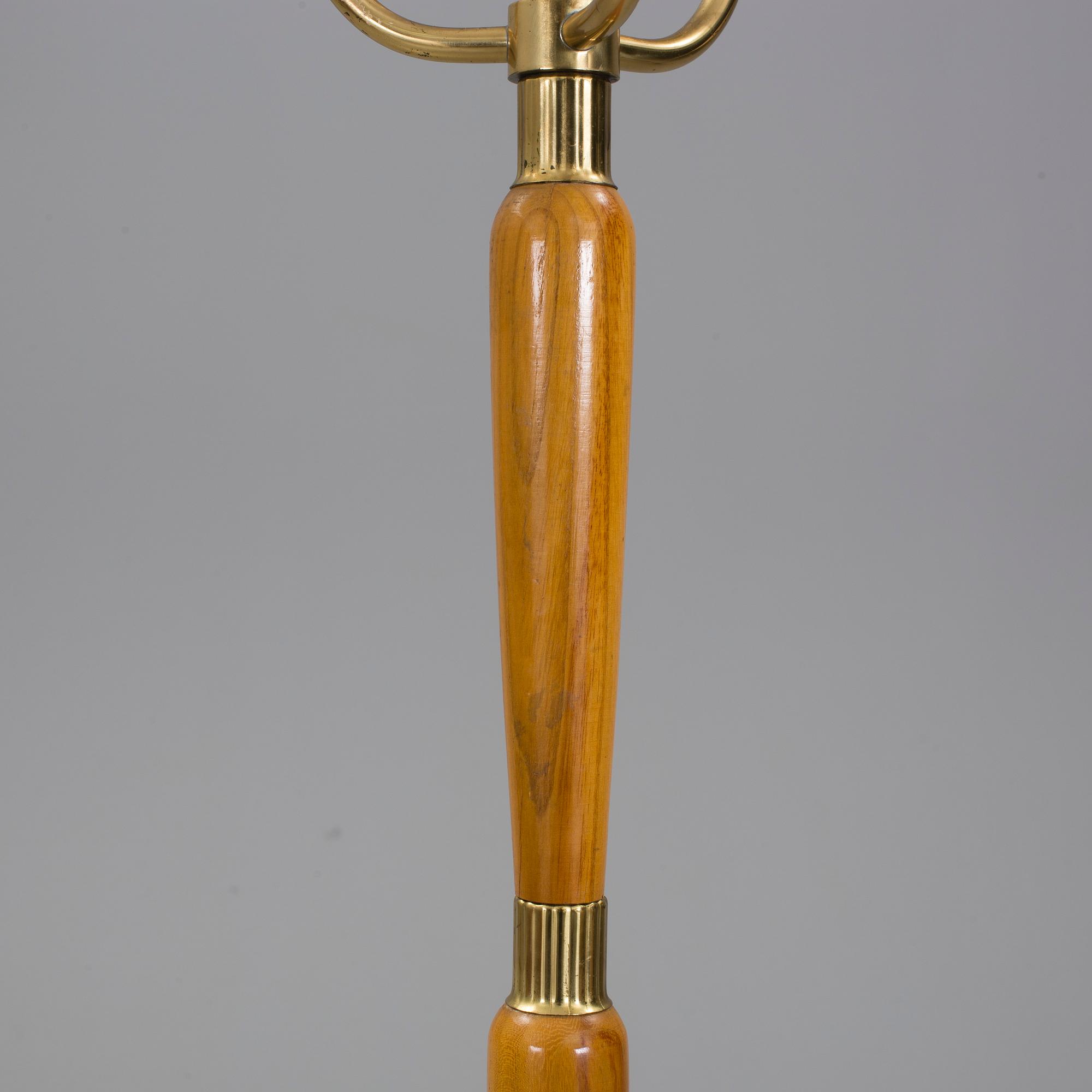 GOLVLAMPA, 1940-tal.