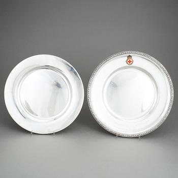 PRESENTERFAT, 2 st, silver, CG Hallberg, 1947 och 1938, totvikt 947 gram.