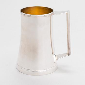 Pekka Piekäinen, One sterling silver beer mug. Platinoro, Turku 1999.