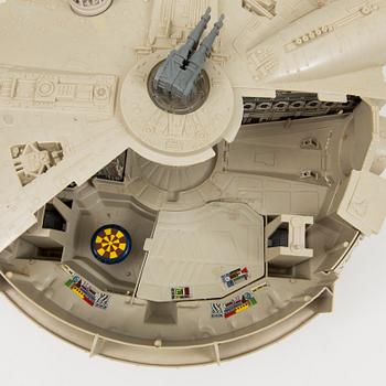 A vintage Star Wars Millennium Falcon Palitoy 1983.