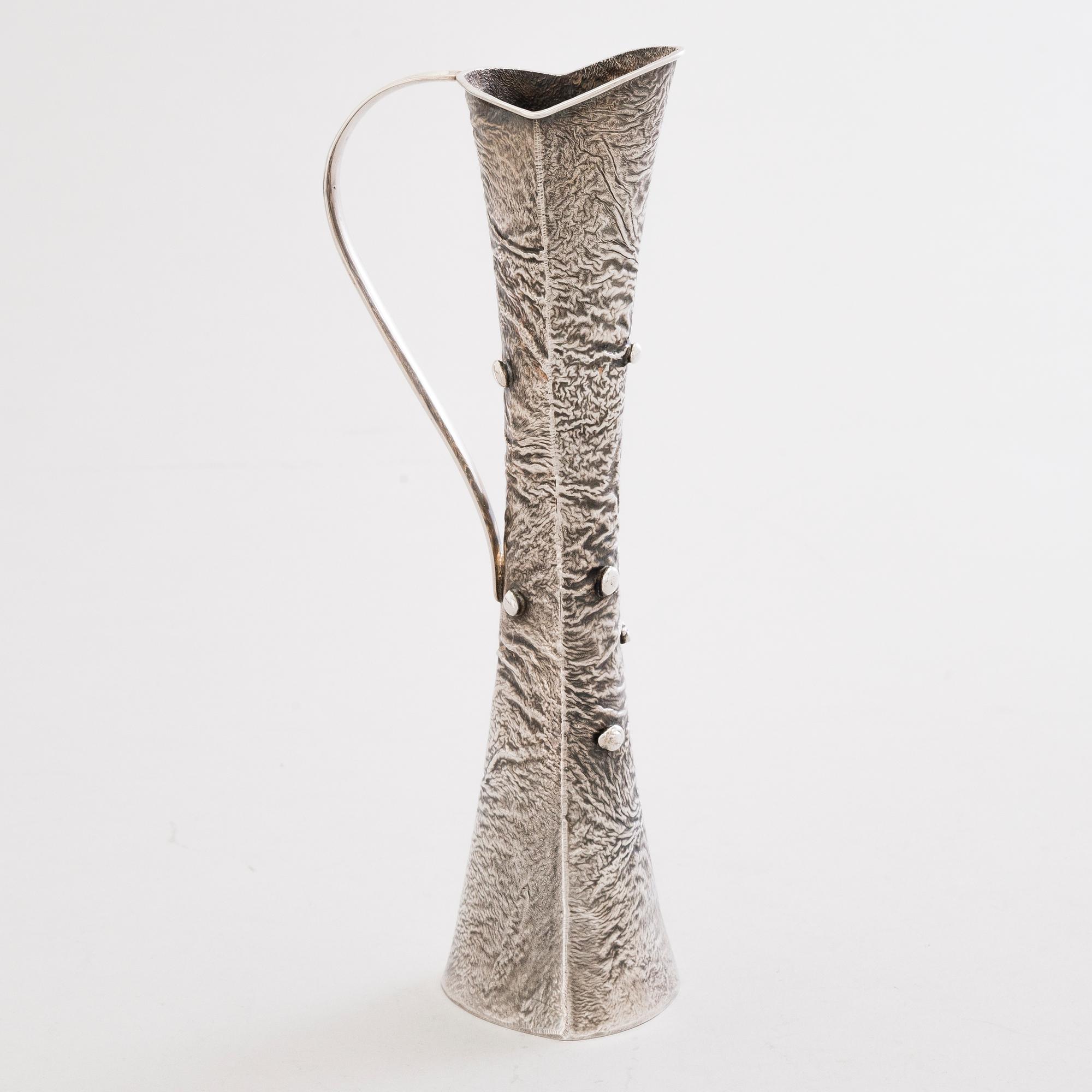 KAADIN, hopeaa, samodorok-tekniikkaa, Hämeenlinna 1972.