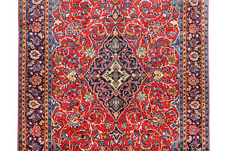 A carpet, Golpaygan, ca 353 x 225 cm.