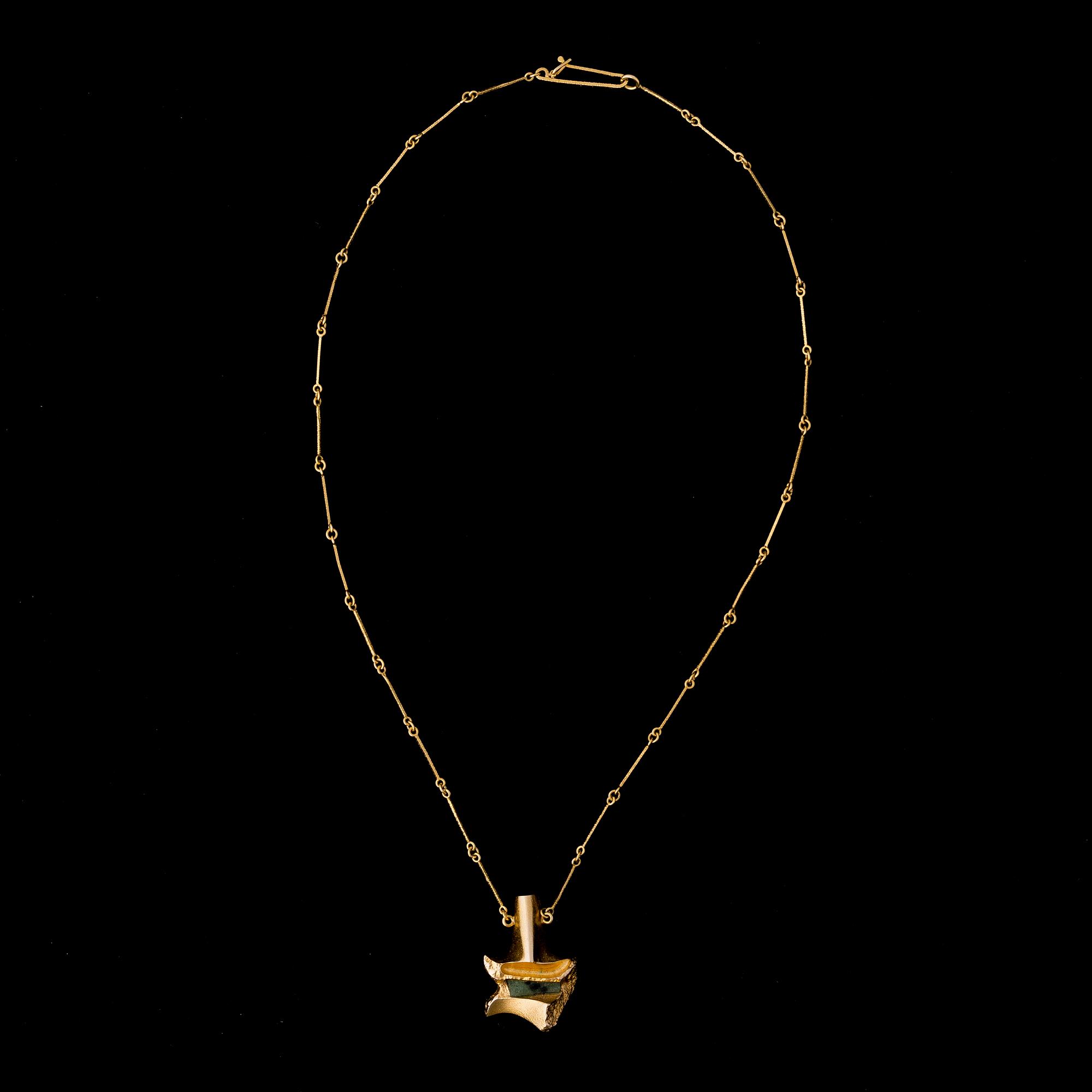 BJÖRN WECKSTRÖM, collier "Pagodi", zoisit, 14K guld. Lapponia 1975.
