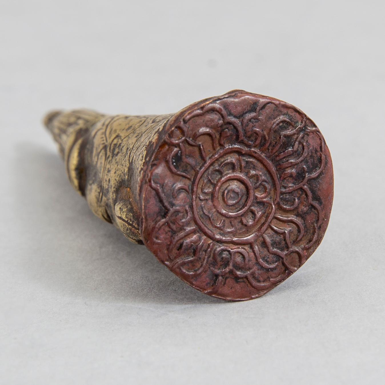 VIKT/STÄMPEL, kopparlegering. Tibet, 1500-tal eller äldre.