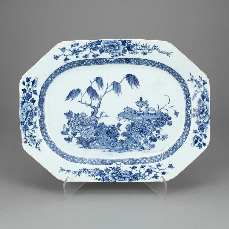 STEKFAT, porslin, Kina, 1700-tal.