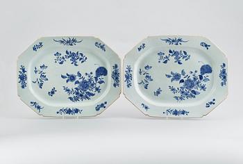 STEKFAT, 1 par, porslin, Kina, Qianlong 1736-1795.