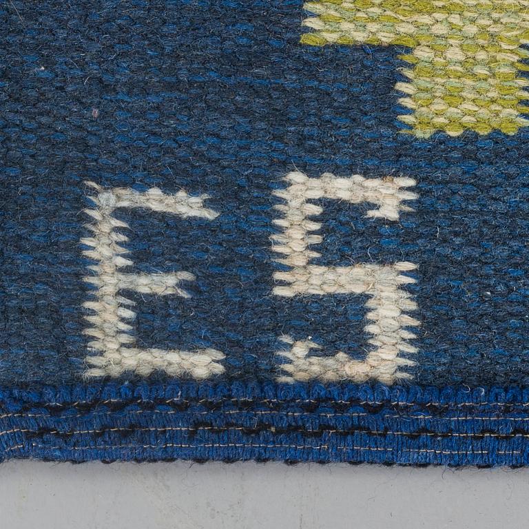 A flat weave carpet from the second half of the 20th century.