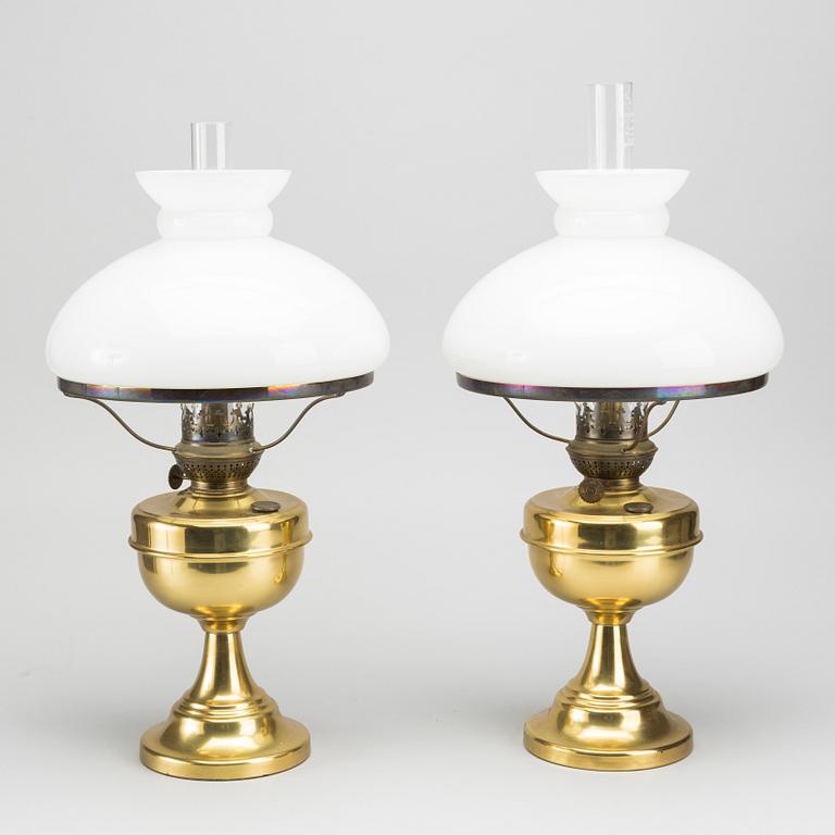 TWO PARAFFIN LAMP FROM THE 20TH CENTURY.