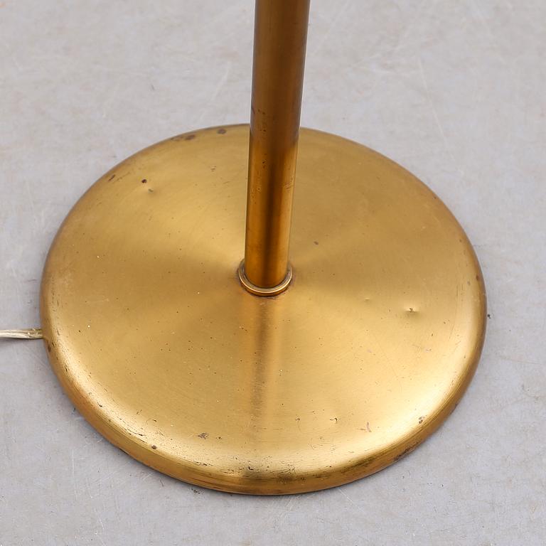 GOLVLAMPA, troligen Glössner, 1900-talets första hälft.