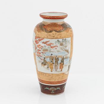 A Satsuma ware vase, Japan, Meiji (1868-1912).