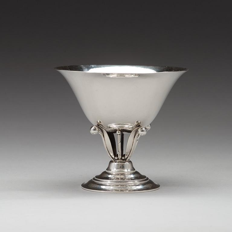 A Johan Rohde sterling bowl, Georg Jensen, Copenhagen 1925-32,