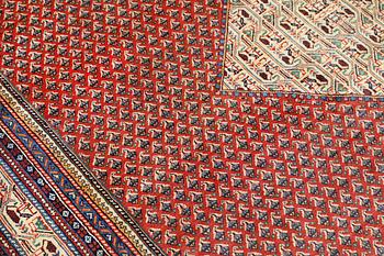 Matta, Sarouk Mir, ca 350 x 250 cm.