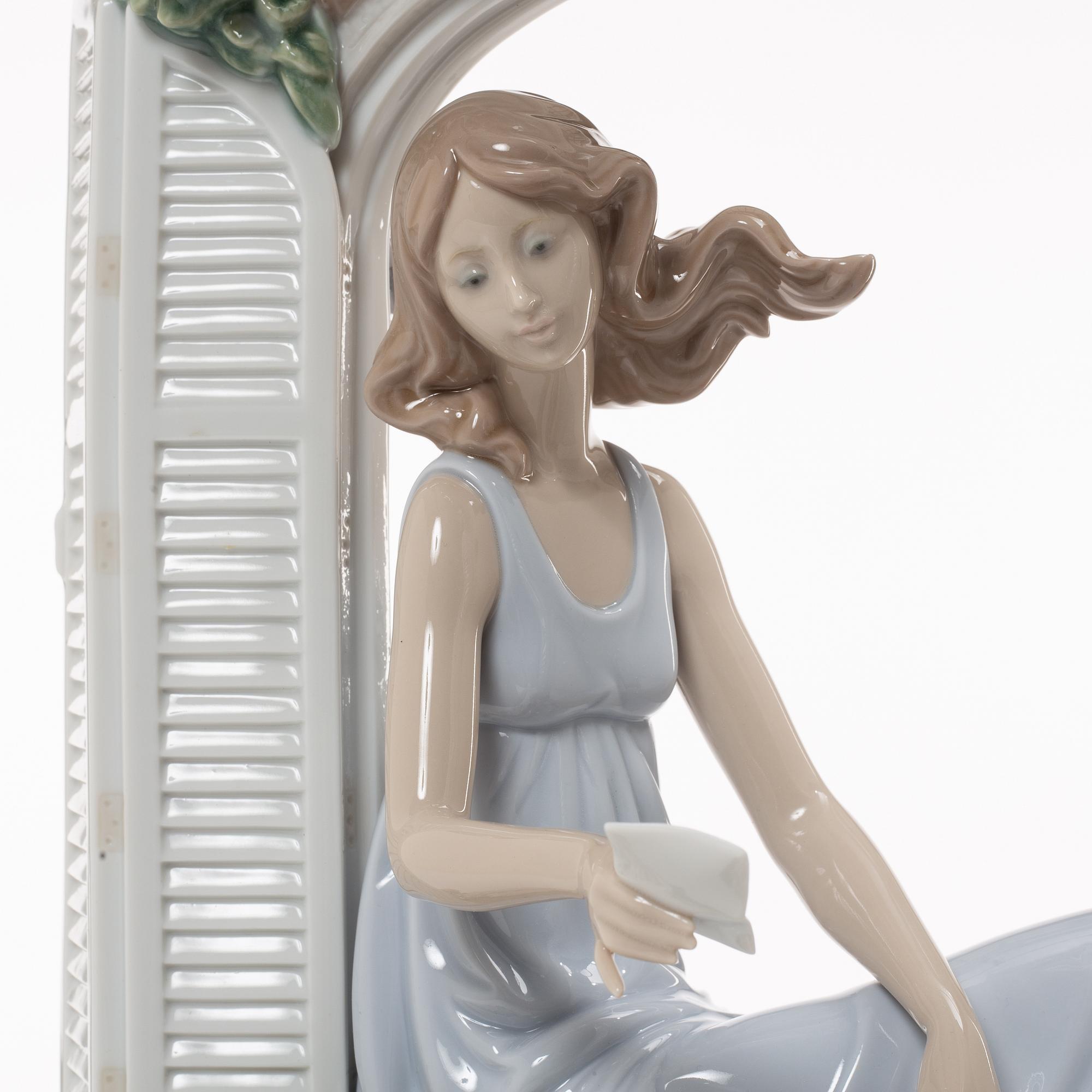 Marco Antonio Noguerón, figurin, "Thinking of love", Lladró, Spanien, 2007.