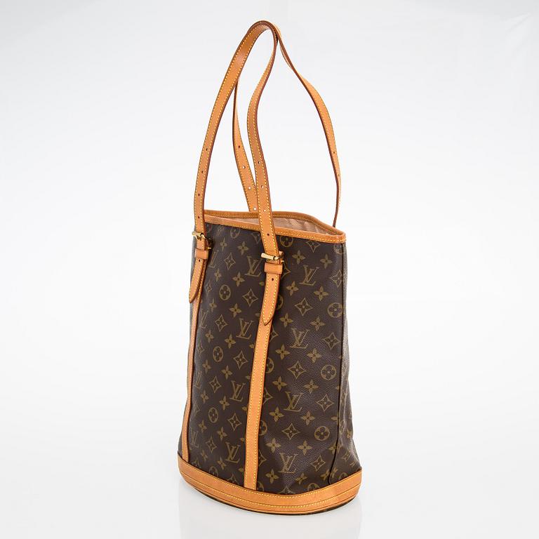 Louis Vuitton, "Bucket" ja pochette, laukku.