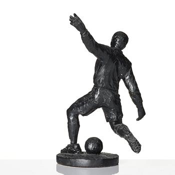 Makode Linde, Fotbollsspelare.