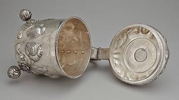 DRYCKESKANNA, silver. Sv importstmplr. Barockstil. Trol 1800-tal, tot vikt ca 1573g.