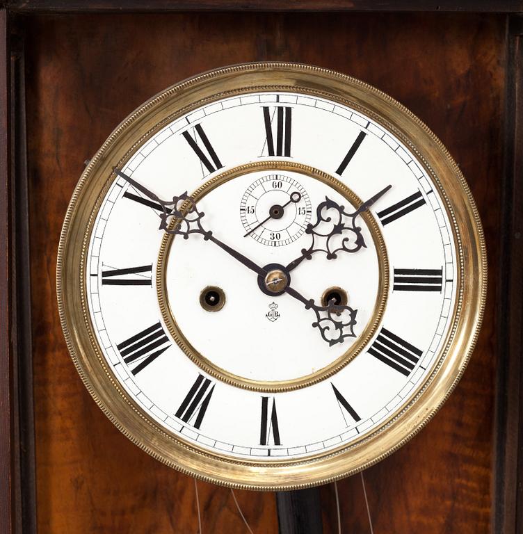 VÄGGPENDYL, nyrenässans. Omkring sekelskiftet 1800/1900.