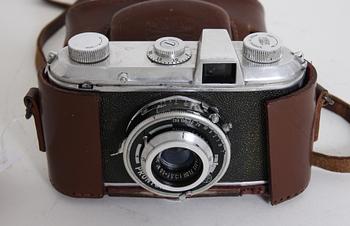 KAMEROR, 2 st, bl a Pontiac.