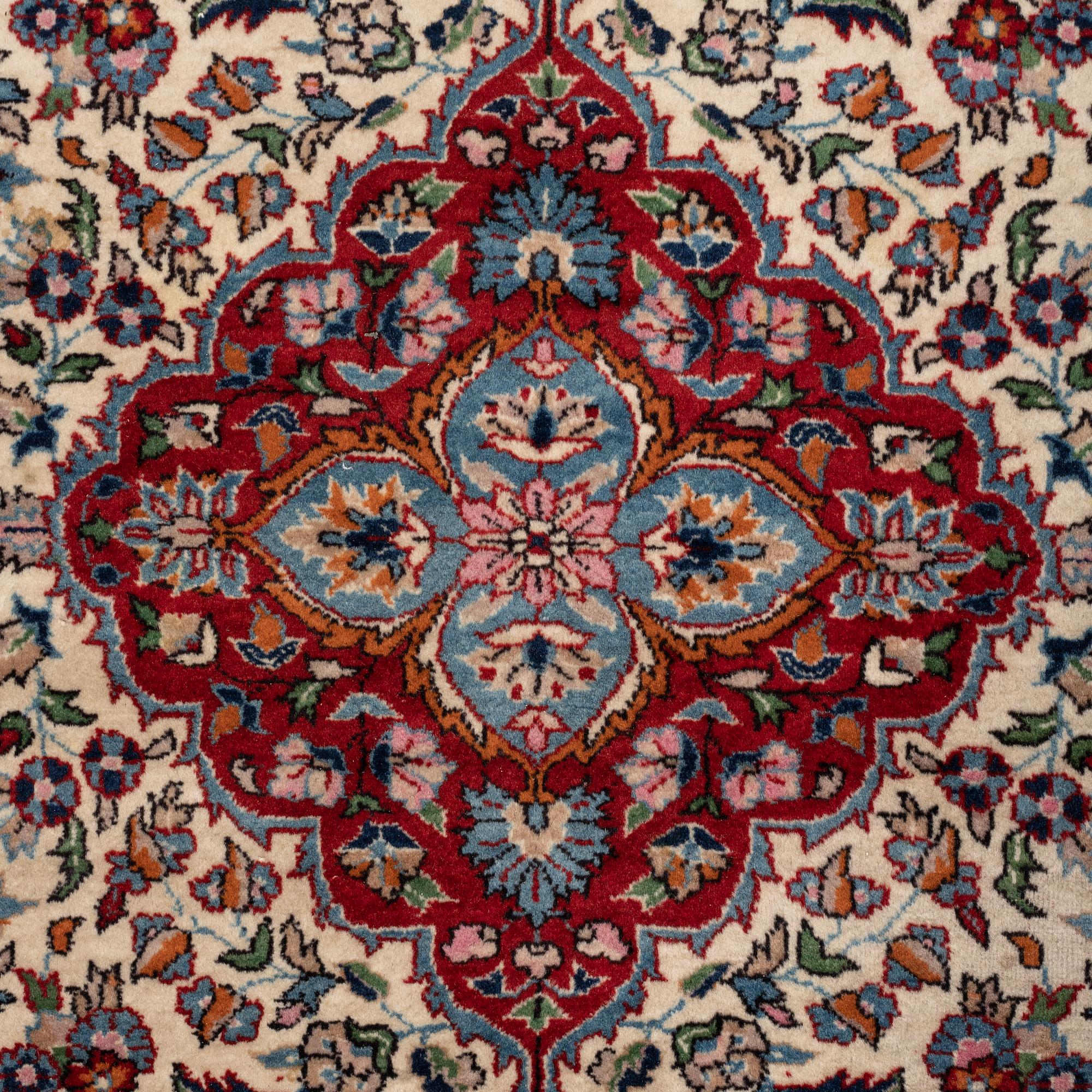 Matta, old orientalisk, ca 187,5 x 127 cm.