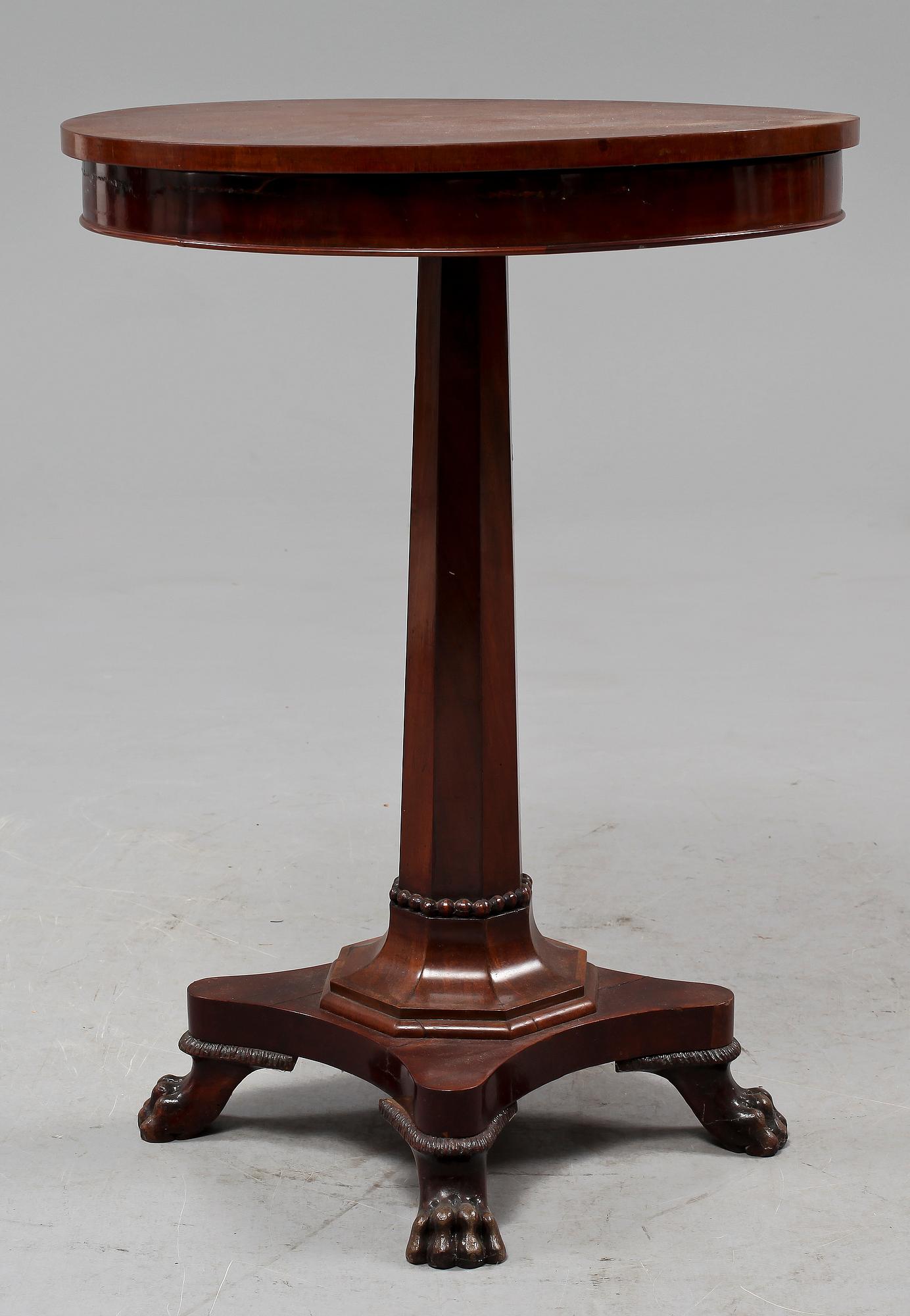 BORD, empire, 1800-talets första hälft.