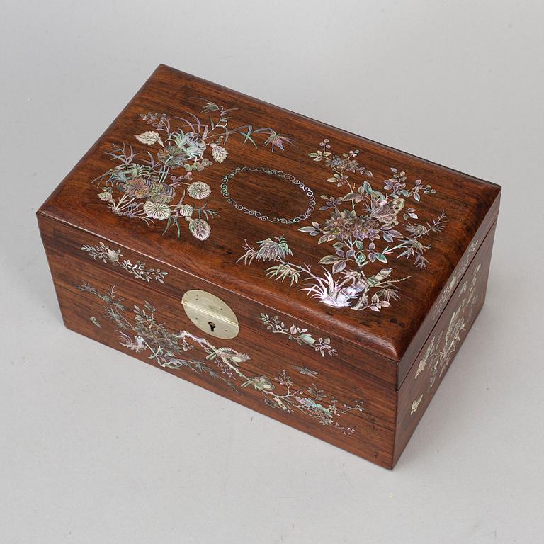 A Chinese box with cover, presumably Zitan wood, early 20th century.