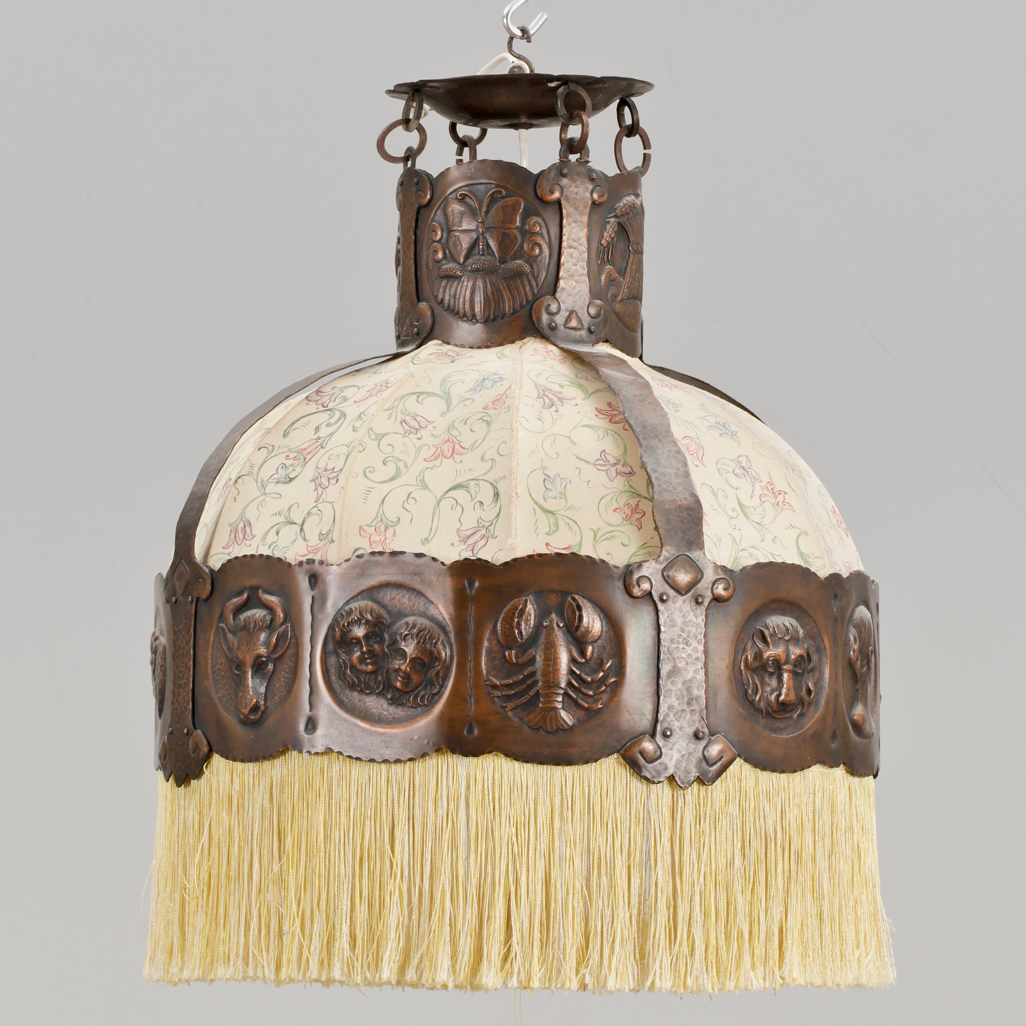 TAKLAMPA, koppar, Jugend, tidigt 1900-tal. H ca 45.