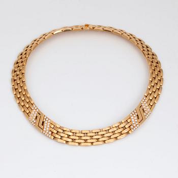 COLLIER, signerat Cartier, med briljantslipade diamanter, totalt ca 2.50ct.