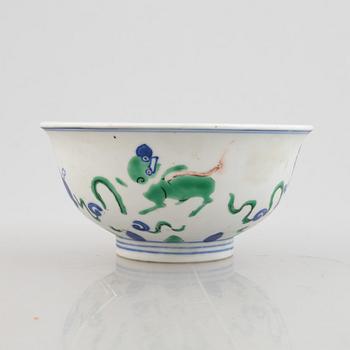 A Chinese Wucai porcelain bowl, 17th century.
