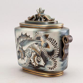 Gunnar Nylund, a stonewear "Flambé" urn with lid, Rörstrand.