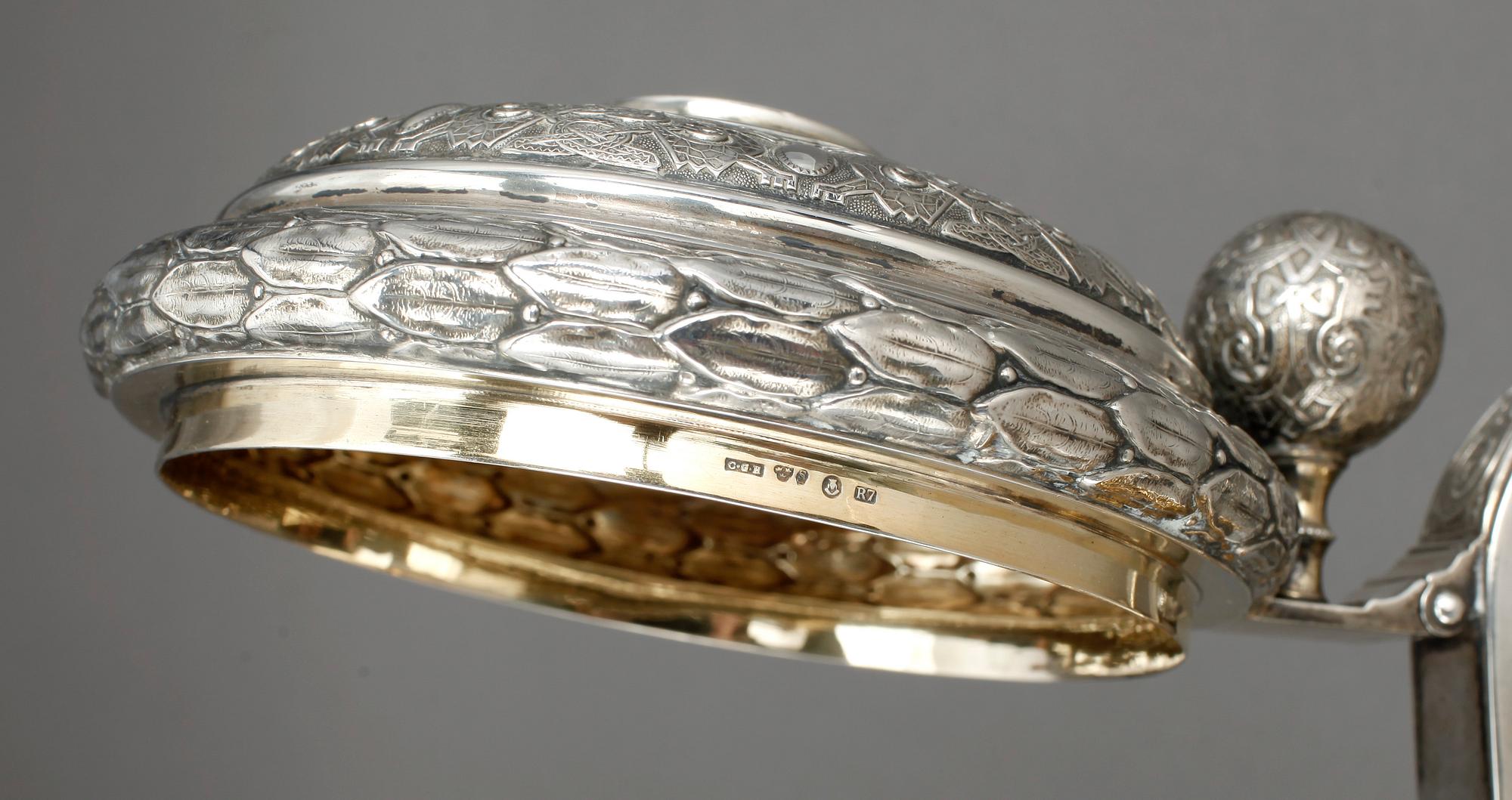 DRYCKESKANNA, silver, C G Hallberg, Stockholm 1919, Barockstil. 874 gram.