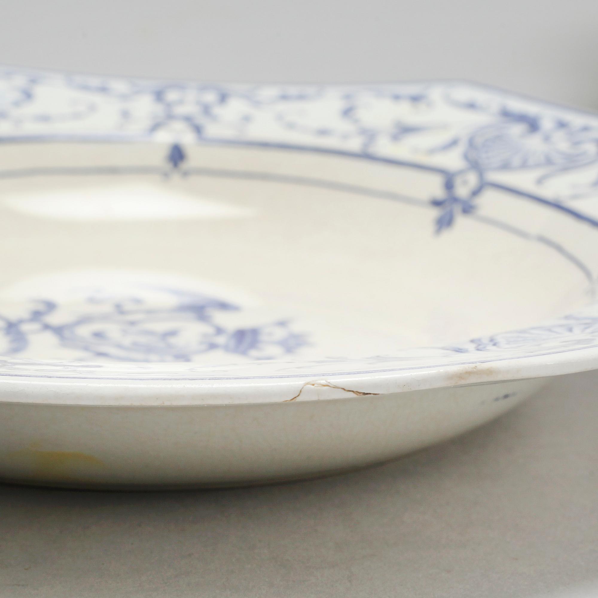 An earthenware tableware set of 78 pcs, "Arona" by Rörstrand, in production 1902-1910.