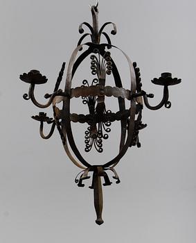 LJUSKRONA, smide, 1700-tal. Höjd 60 cm.