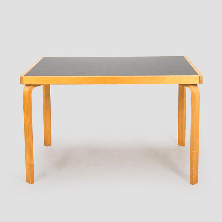 Alvar Aalto, bord, modell 95A, för O.Y. Huonekalu- ja Rakennustyötehdas A.B. 1940-tal.