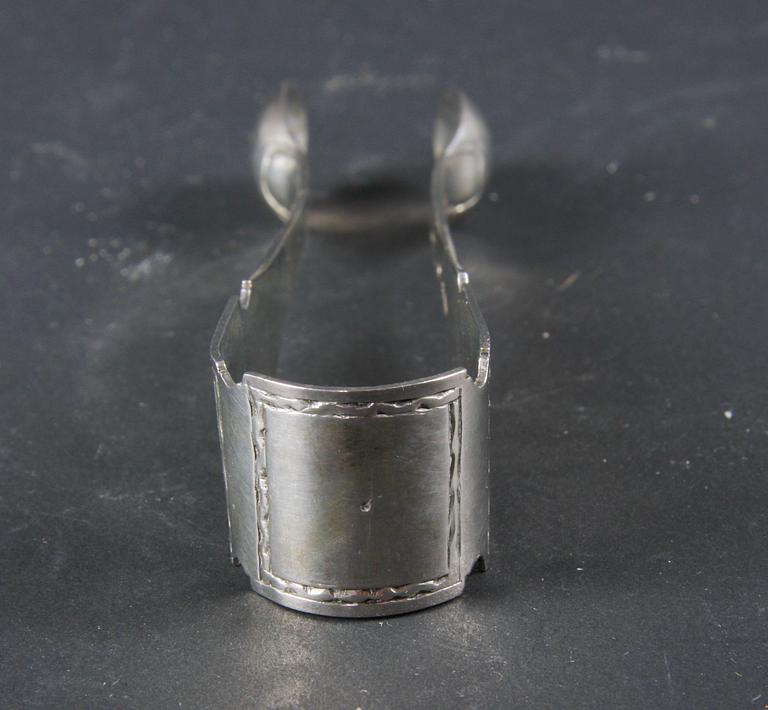 SOCKERTÅNG, silver, sengustaviansk/empire omkring 1800, otydliga stämplar.