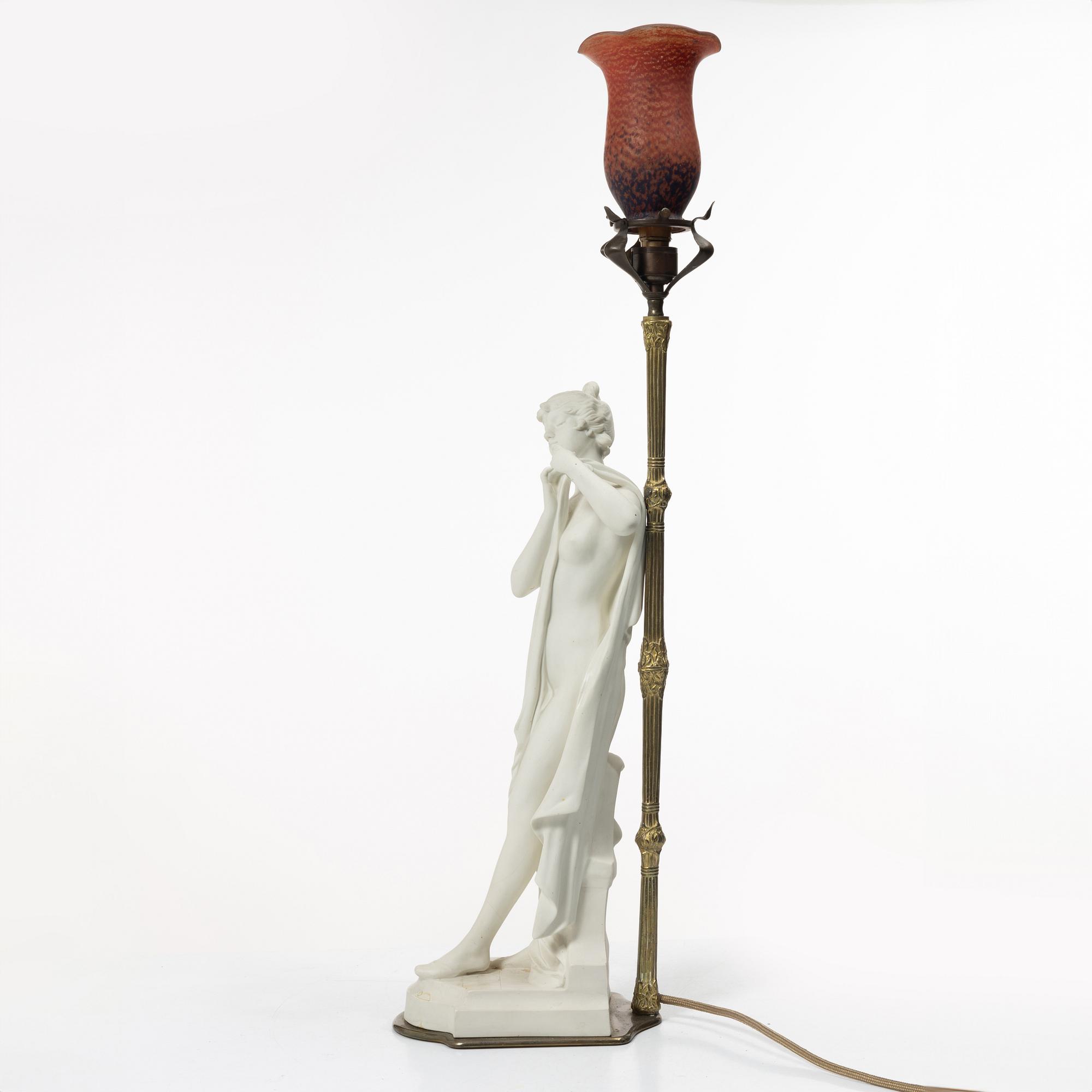 Bordslampa, parian och mässing, 1916.